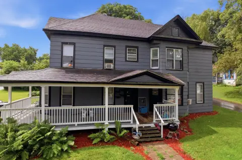 Renovated 4-Plex Apartment Building