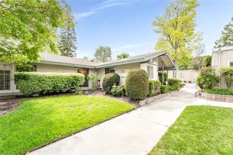Multi-Family Bungalow