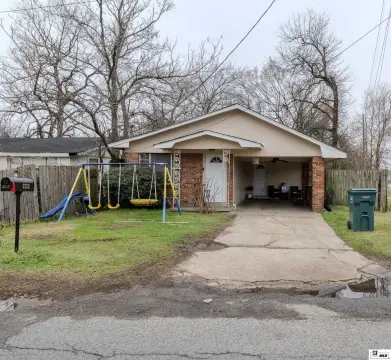 Vacant 3-Bedroom Residential Income Home