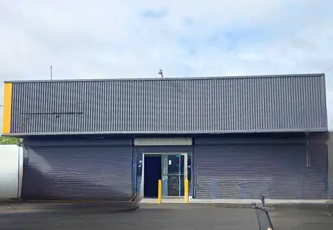 Normandy Boulevard Commercial Building