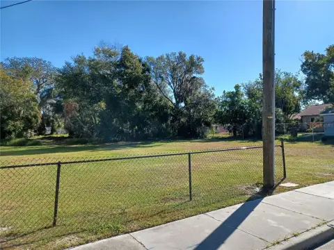 Vacant Lot Near Downtown Leesburg