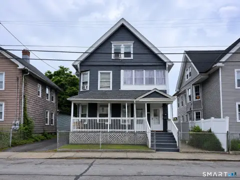 Duplex with Rehabilitated Floors