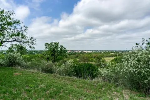 Llano Land with River Views