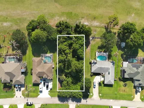 Residential Land in Fort Pierce