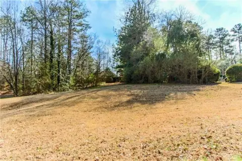 Vacant Lot in Gated Enclave