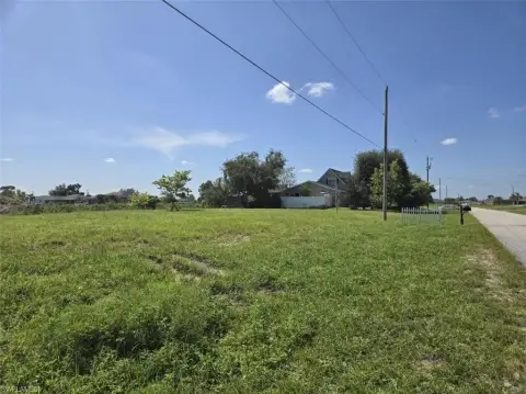 Cape Coral Waterfront Land Parcel