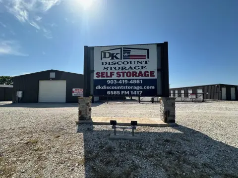 Self-Storage Facility with Warehouse