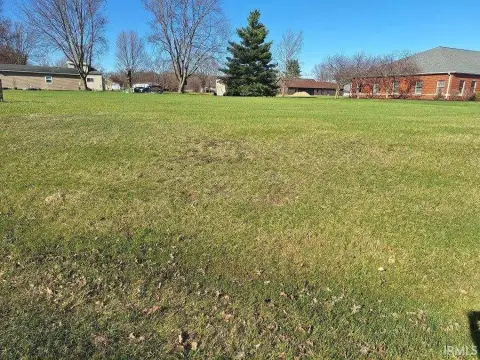 Commercial Land in Warren, IN