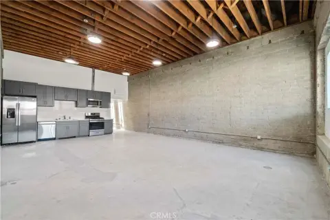Zoned LAC2 Apartment Building