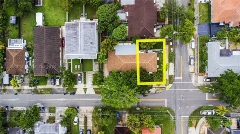 Corner-Lot Duplex