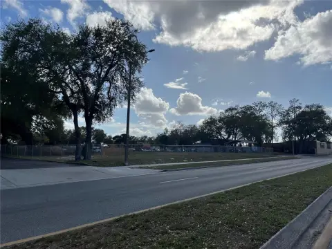 Commercial Land in Orlando, FL