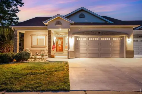 Ranch Condo with Walk-Out Basement
