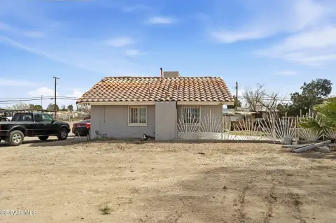 Triplex with Expansion Potential
