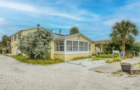 Triplex with Garage Apartment