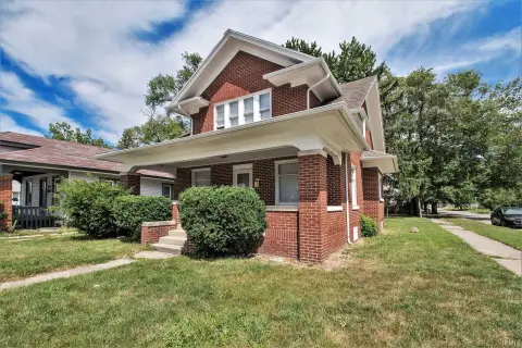 Renovated Duplex in South Bend