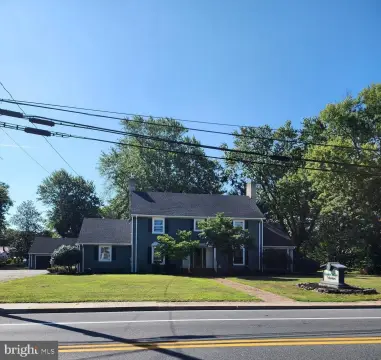 Zoned Office Building with Parking