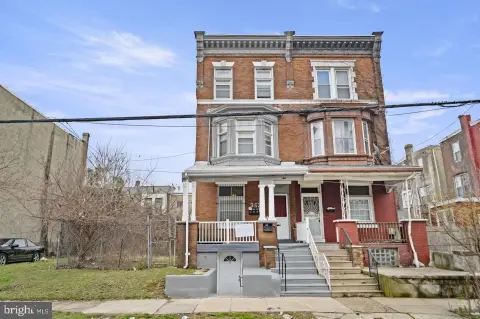 Five-Unit Multifamily Apartment Building