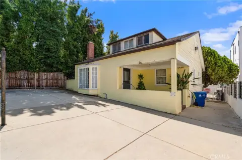 Redevelopment Opportunity in East Hollywood