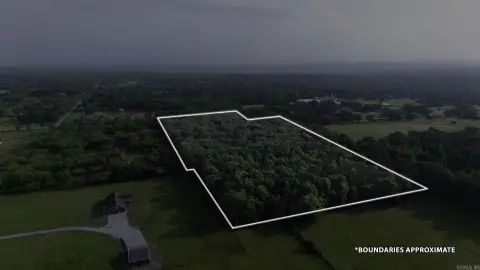 26 Acres Near Van Buren