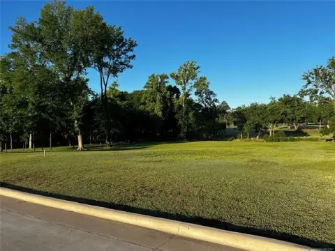 Residential Land Near Golf Club