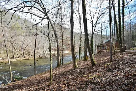 Riverfront Homesite in Sevierville, TN