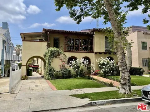 1929 Spanish Duplex with Backyard