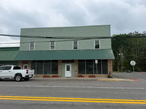 Mixed-Use Building with Seven Apartments