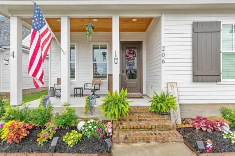 Move-In Ready Single-Family Home