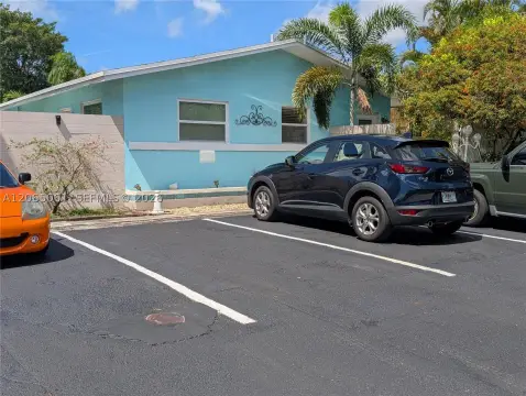 Independent Triplex with Shared Pool