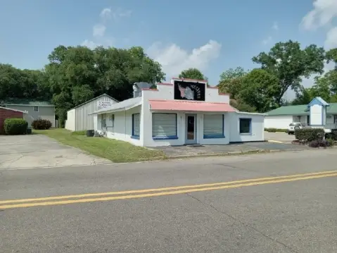 Restaurant Ready Commercial Property