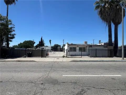 San Bernardino Retail/Warehouse Opportunity
