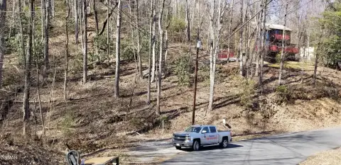 Gatlinburg Land with Mountain Views
