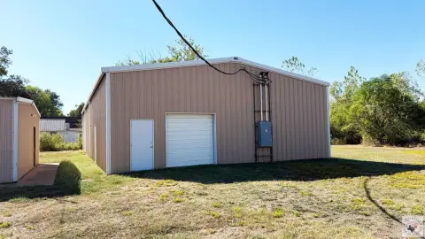 Warehouse with Three Roll-Up Doors