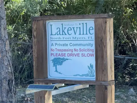 Residential Lot in Lakeville Neighborhood