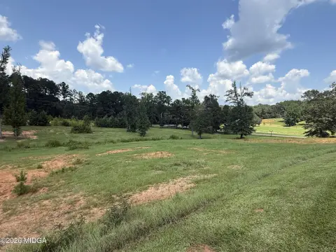 Residential Land in Forsyth, GA