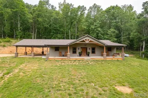 Custom Ranch Farm with Ponds