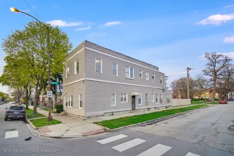 Income-Producing Two-Unit Auburn Gresham Property