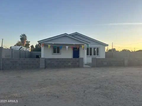 Duplex with Private Laundry