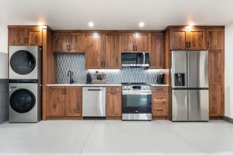 Furnished Mixed-Use Property with Loft