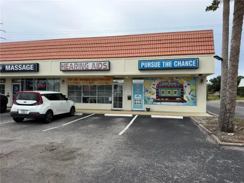 US 41 Storefront Space
