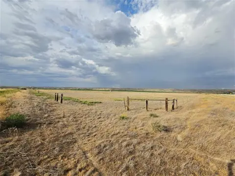 Irrigated Hobby Farm Land