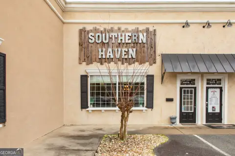 Versatile Commercial Space in Blackshear