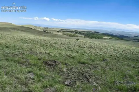 Agricultural Land Parcel with Mountain Views