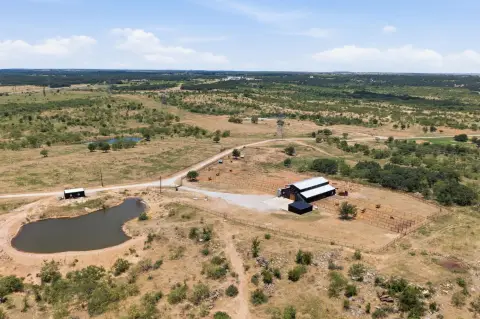 Fully Fenced Ranch with Barn