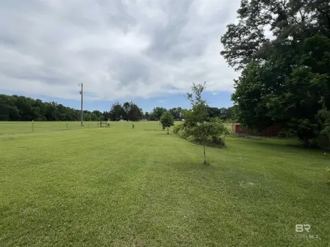 Land with Utilities in Booneville