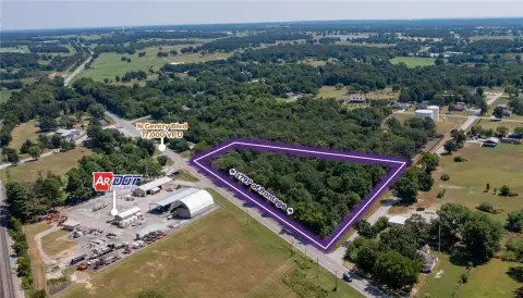 Commercial Land with Public Utilities