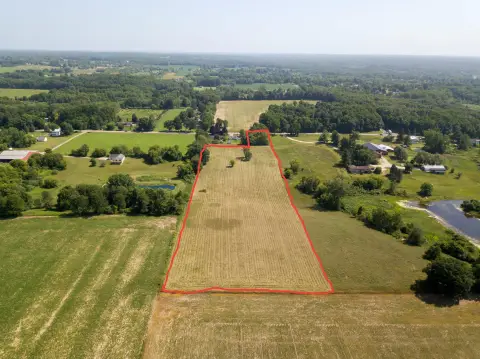 Hobby Farm Acreage with Road Frontage