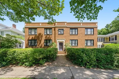 All-Brick 8-Unit Apartment Building