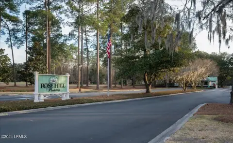 Residential Lot in Golf Community