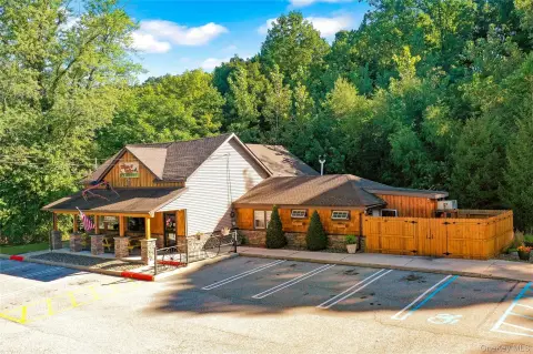 Restaurant with Commercial Kitchen